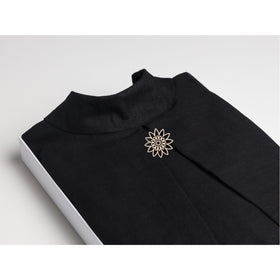 Talar Unisex Black mit Schmuck