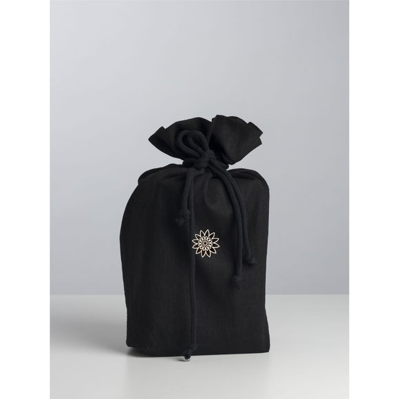 Papierurne mit Leinenbeutel Black mit Schmuck
