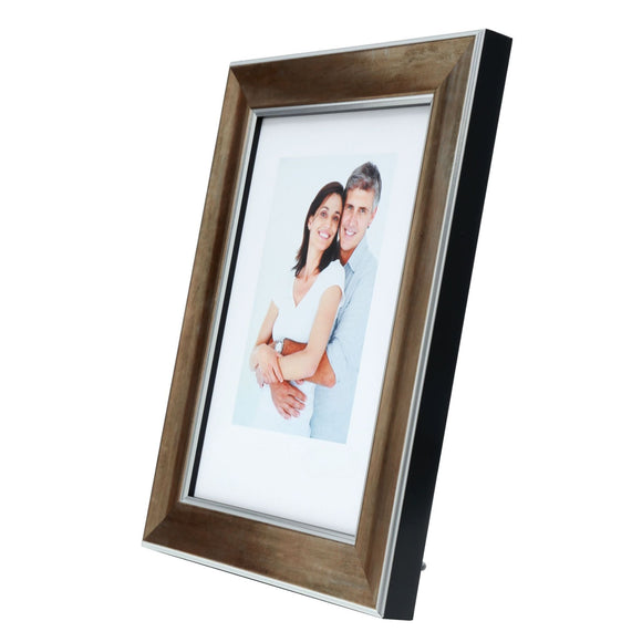 Holzrahmen in bronzefarbe