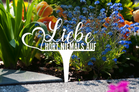 Grabstecker "Liebe hört niemals auf"