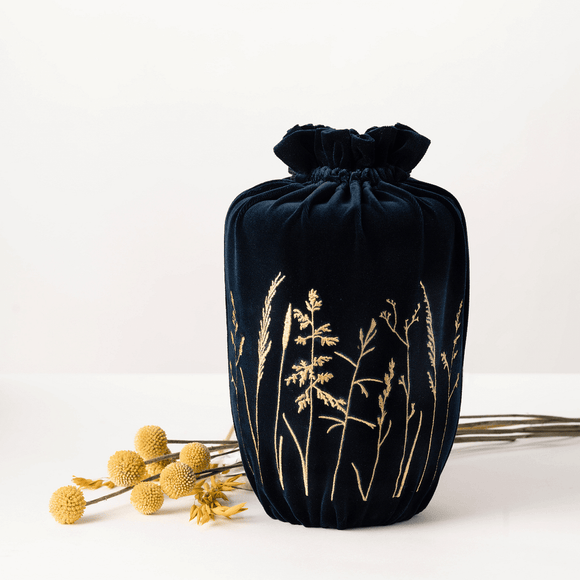 Last Velvet Textile Urne Samt Gräser