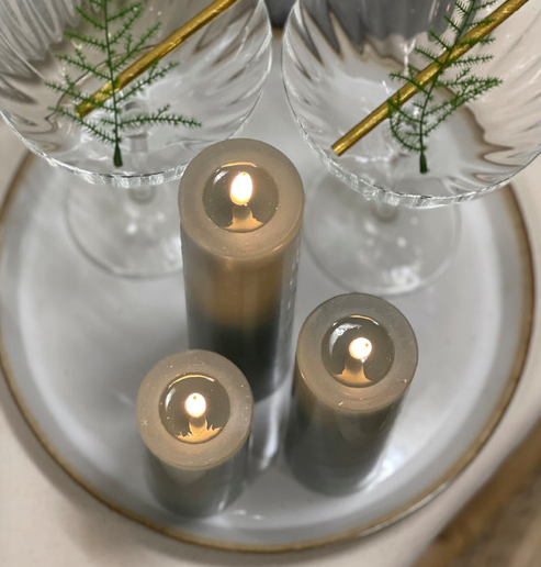 Deluxe Homeart LED Kerze Stumpenkerze Indoor Sandfarben